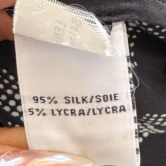 Diane Von Furstenberg Black/White Lensley Sleeveless Top Size 10 - Picture 4 of 7